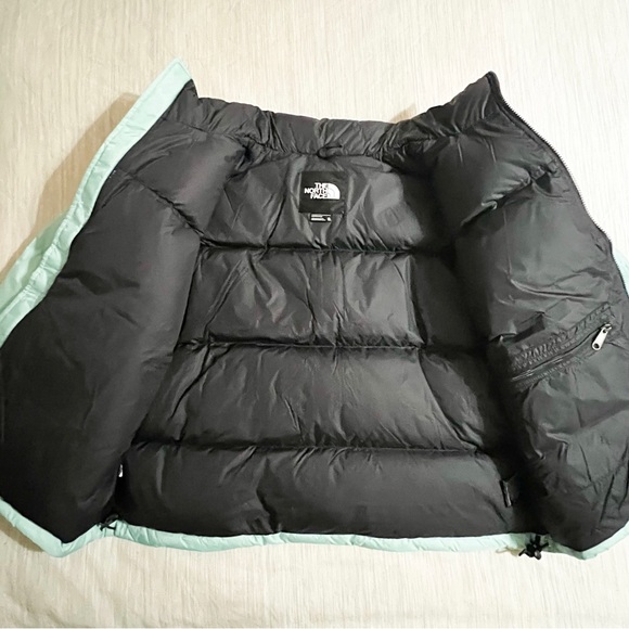The North Face 1996 Retro Nuptse 700-Down Insulated Jacket Color Wasabi - Picture 11 of 16